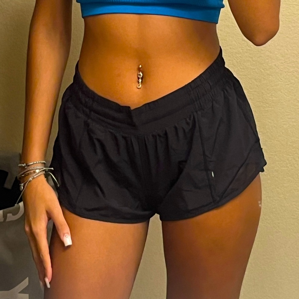 Black align lulu shorts